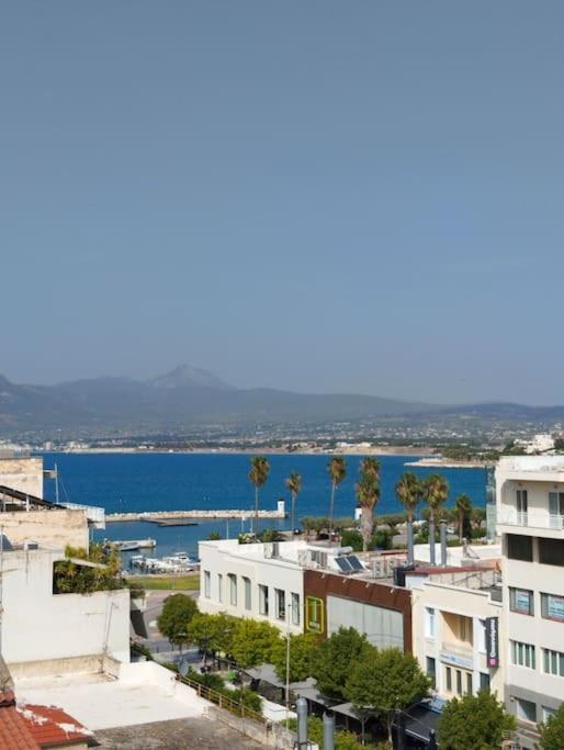 Vicky'S Central Apartment Corinth Екстериор снимка